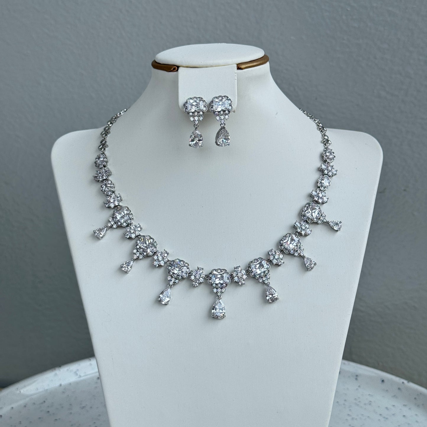 Luxury Cubic Zirconia Necklace and Earring Jewelry Set