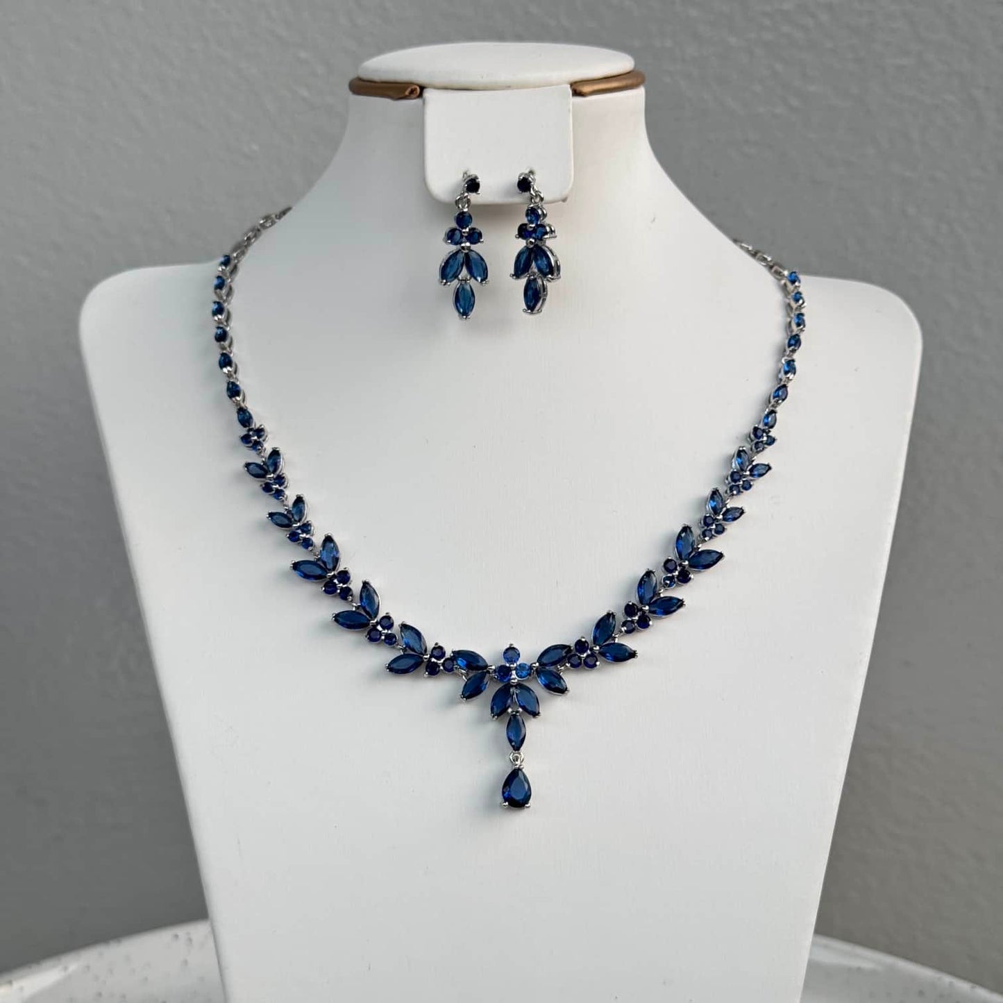 Drop Pendant Bridal Necklace and Earring Jewelry Set