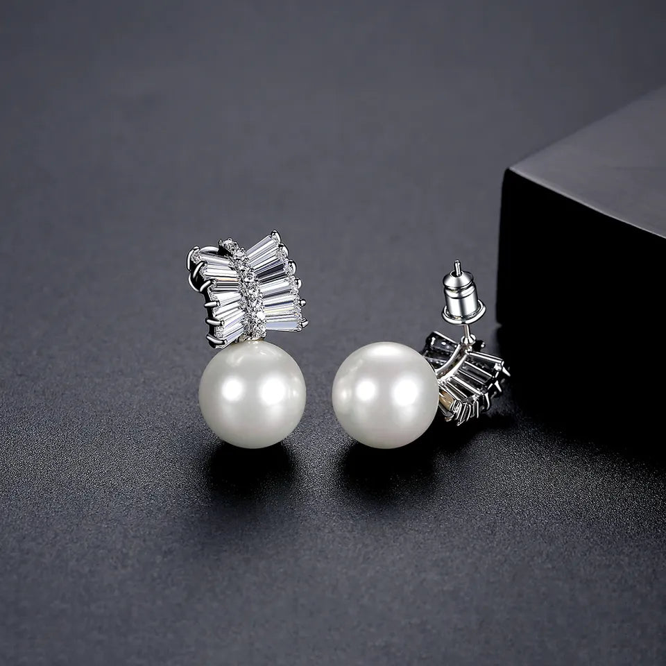 Chic Bow Pearl Cubic Zirconia Stud Bridal Earrings