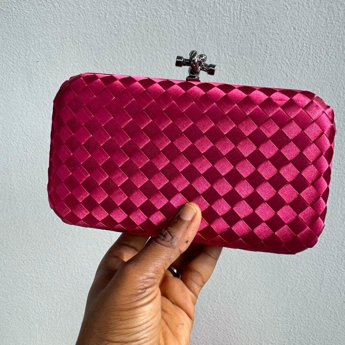 Weave Satin Knot Clasp Clutch Purse