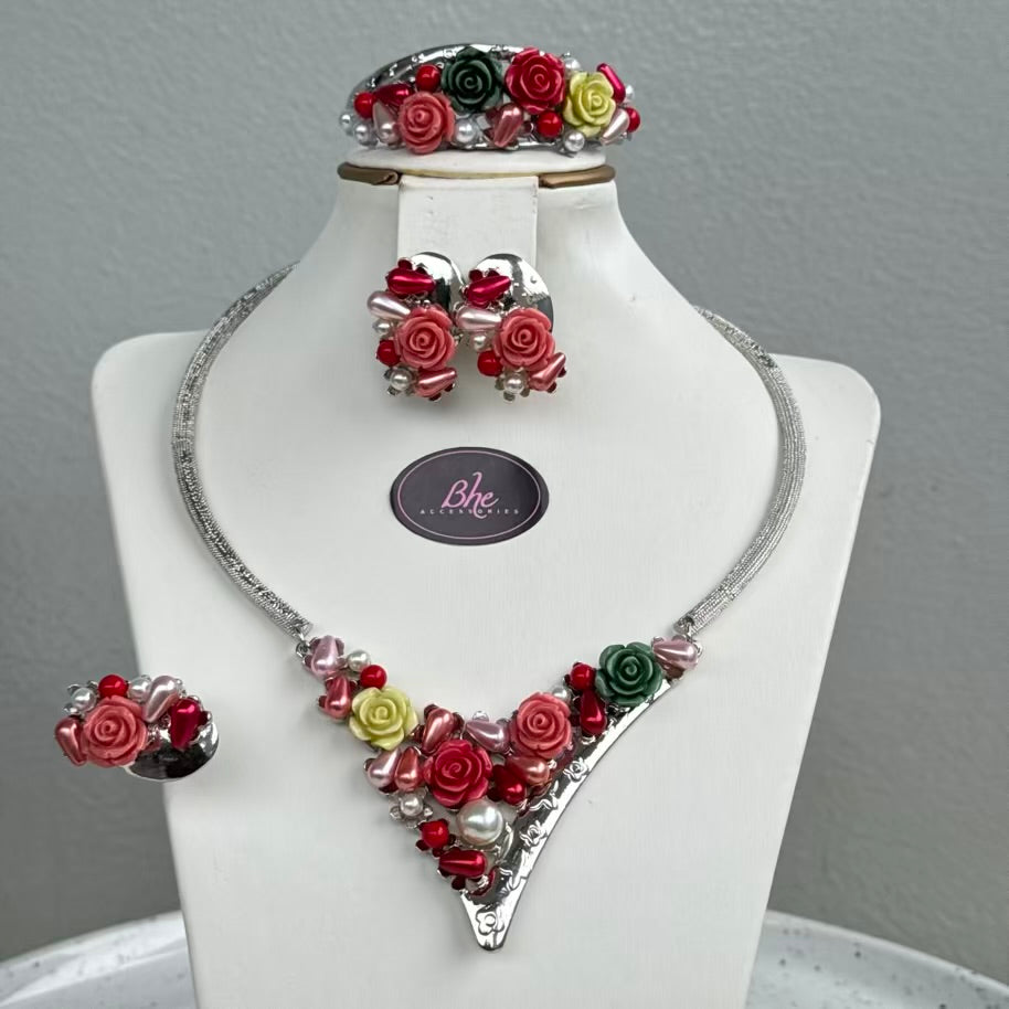 Italian Design Floral Plated V Shaped Jewelry Set - Silver
