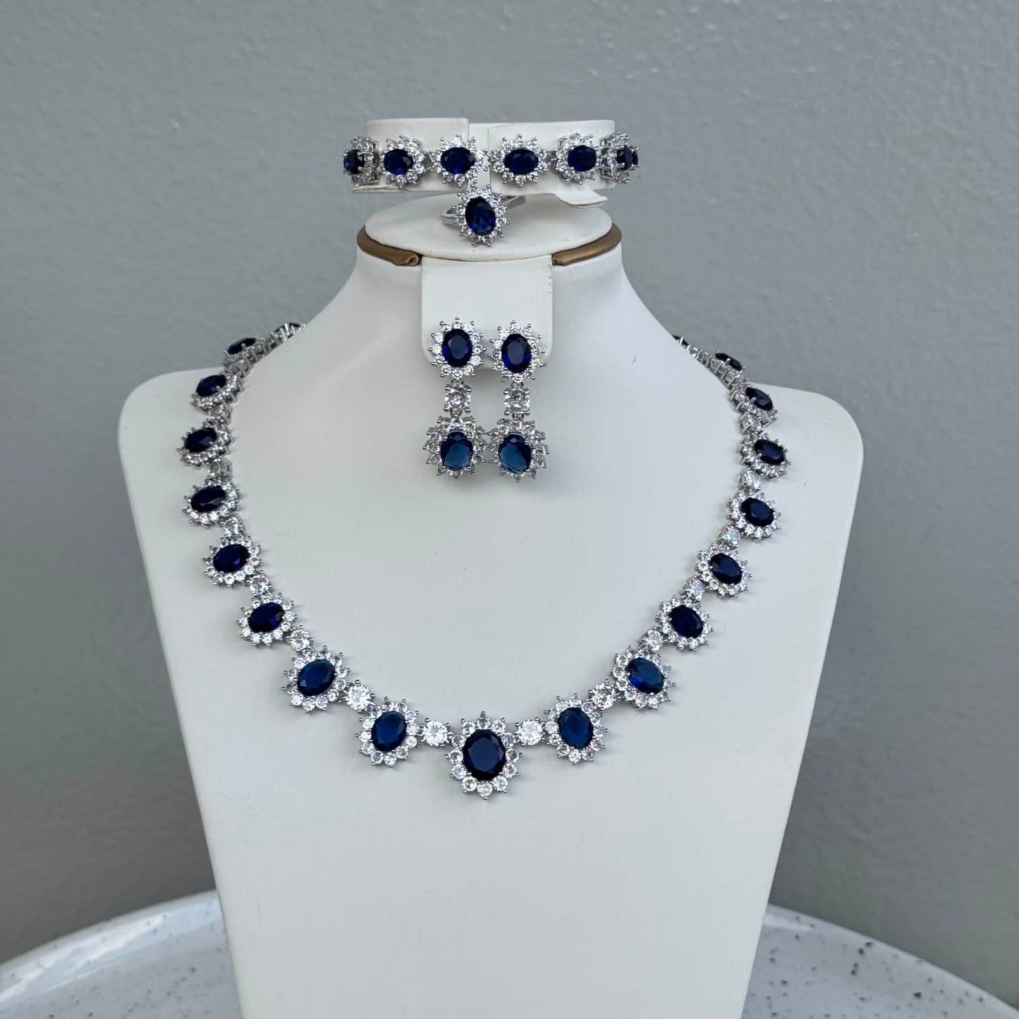 Round Cubic Zirconia Bridal Jewelry Set