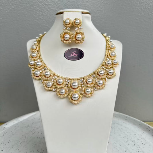 Luxury Statement 2-Piece Pearl Cubic Zirconia Jewelry Set