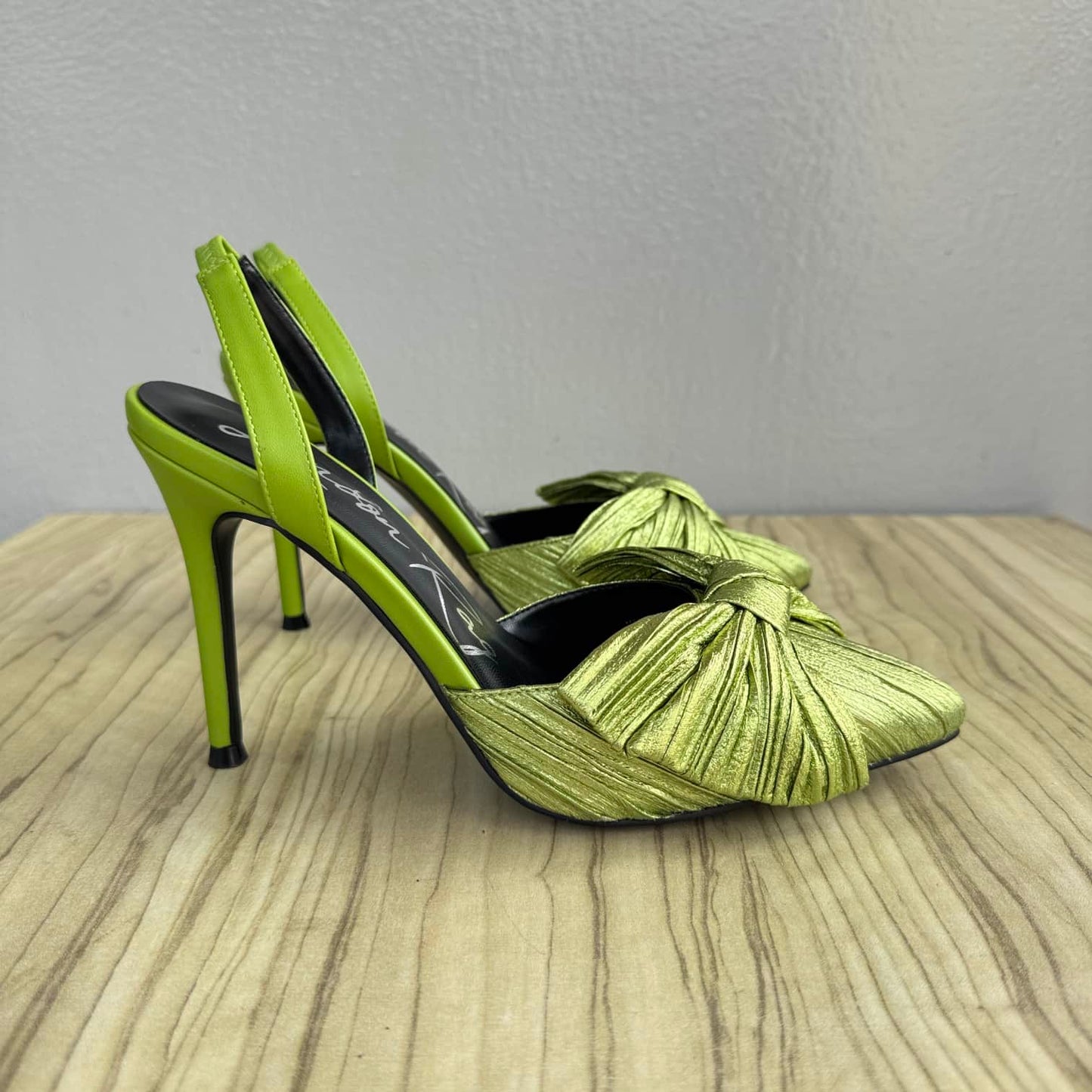 Metallic Bow Detail Pointed Toe Slingback High Heels - Size 39, 40