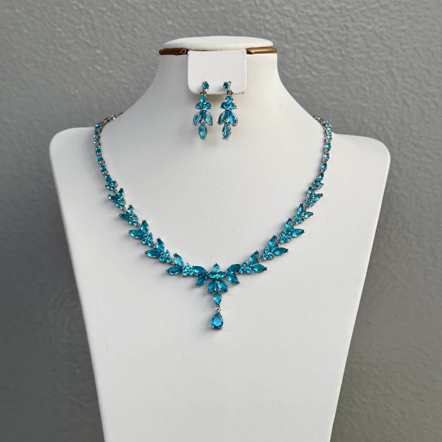 Drop Pendant Bridal Necklace and Earring Jewelry Set