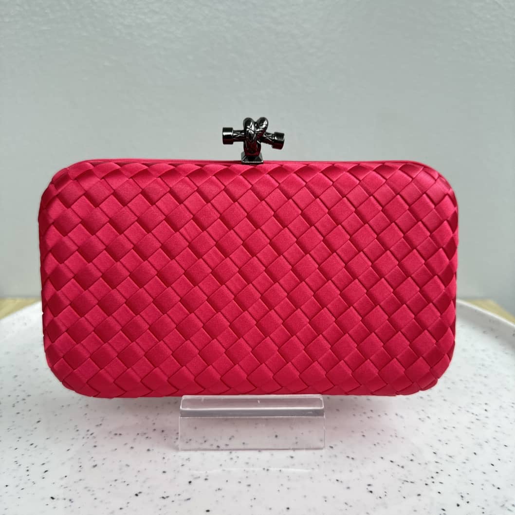 Weave Satin Knot Clasp Clutch Purse