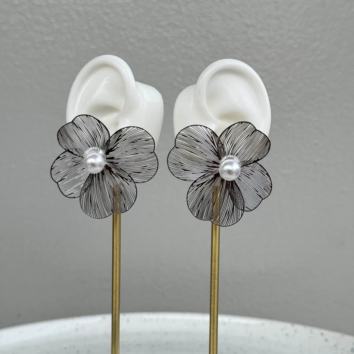 Big Stud Flower Earring