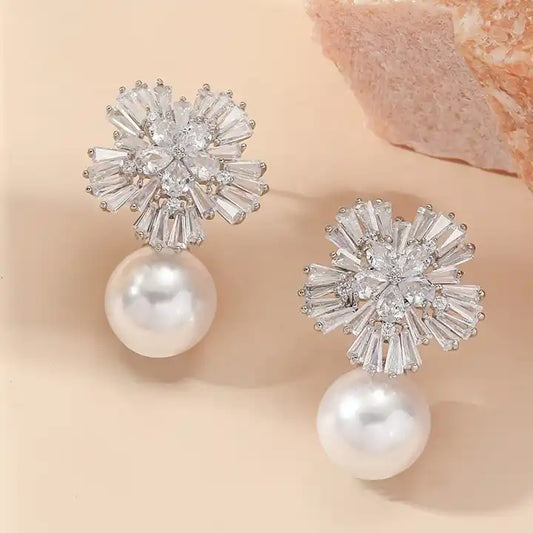 Elegant Snowflake Pearl Cubic Zirconia Stud Earring