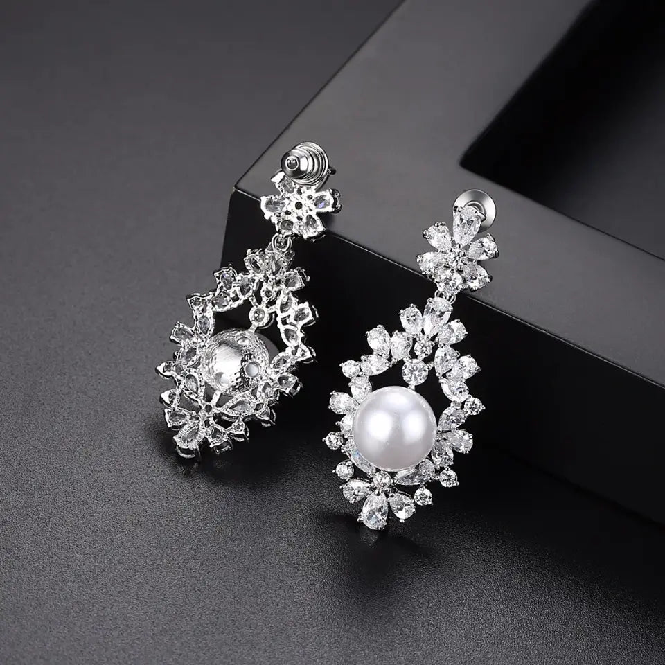 Elegant Pearl Cubic Zirconia Earring